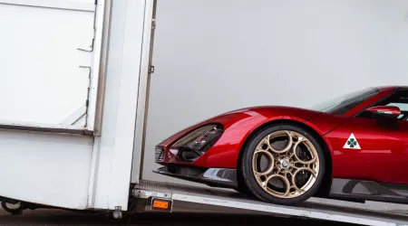 Já há pelo menos um Alfa Romeo 33 Stradale em circulação no mundo