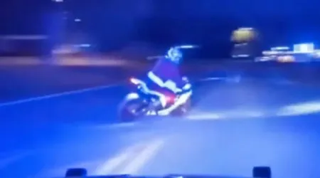 "Trenó na oficina". Pai Natal motard a 193km/h consegue fugir à polícia