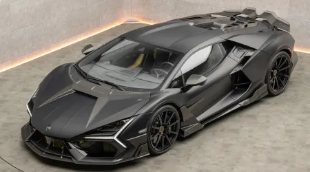 O que a Mansory fez com este Lamborghini Revuelto tem de ficar escrito