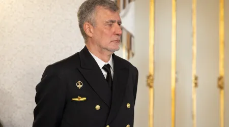 Acordo da NATO é  "meta ambiciosa", mas "qual é o preço da segurança?"
