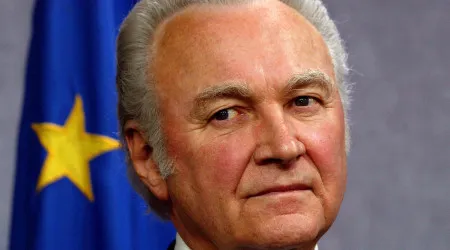Antigo presidente da Estónia Arnold Rüütel morre aos 96 anos