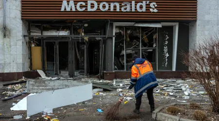 McDonald's mais antigo da Ucrânia destruído em ataque russo