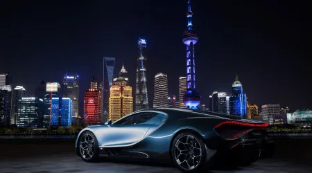 Bugatti Tourbillon deu nas vistas em Xangai e Hong Kong