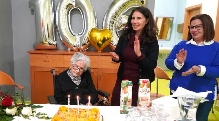 "Meiga e de personalidade forte", Umbelina Costa fez 106 anos. As imagens