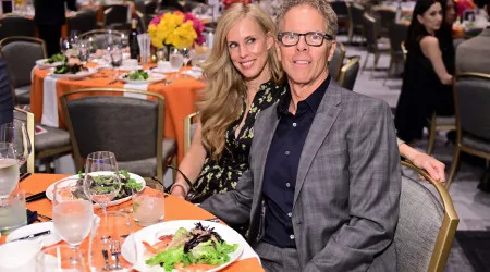 Ator de 'Ally McBeal' pede divórcio depois de 12 anos de casamento