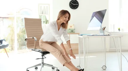 Abdominais sentado e em frente ao computador? Olhe que é possível