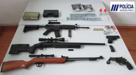 Homem constituído arguido após fazer 3 feridos com réplica de arma