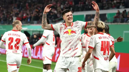 RB Leipzig socorre-se de penálti e afasta Tiago Tomás das 'meias' da Taça