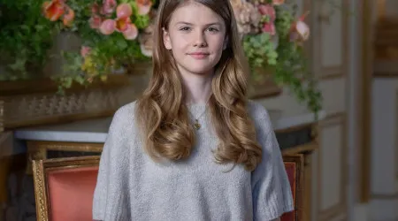 Aos 13 anos, princesa Estelle recebe prenda de milhares (com condição)