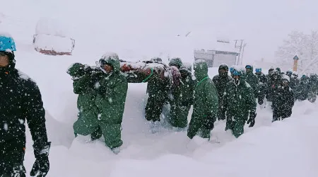 Avalanche no Norte da Índia mata 4 pessoas e faz 5 desaparecidos