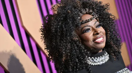 Cantora Angie Stone morre em acidente de viação. Tinha 63 anos