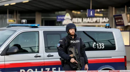 Estação de Viena evacuada "após ameaça", mas "buscas foram negativas"