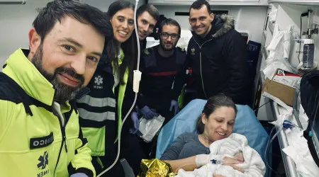 "Alegria". Bebé Miguel nasceu numa ambulância em Esposende 