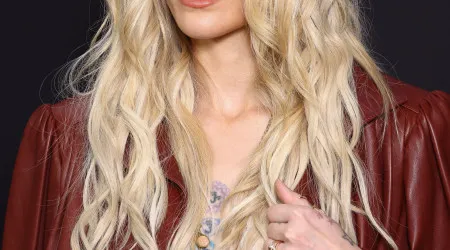 "Parem de desatinar por causa de mamilos!" Paris Jackson reage a críticas