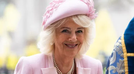 Fãs da realeza dizem todos o mesmo sobre este visual da rainha Camilla