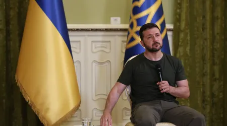 Zelensky congratula eleição de Nicușor Dan na Roménia: "Decisão do povo"