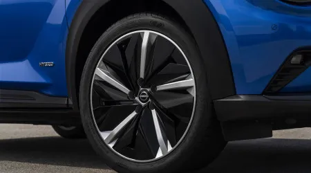 Nissan prevê perdas de até 4.260 milhões de euros no exercício 2024-2025