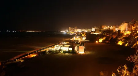 Homem apanhado com pistola "pronta a disparar" na Praia da Rocha