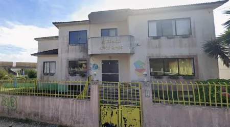 Antigo colégio de Massamá usado como habitação ilegal. Rendas até 500€
