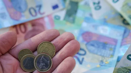 Pode confiar em influencers para decisões financeiras? Siga estas dicas