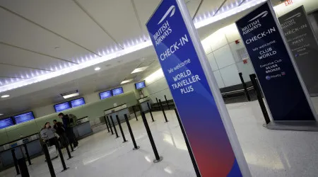 Fogo parou aeroporto de Heathrow (normalidade só amanhã). O que se sabe?