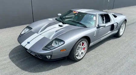 Ford GT de 2006 foi vendido com apenas... 24 quilómetros