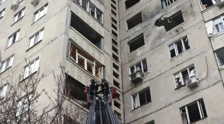 Ataques russos causaram pelo menos cinco mortos em Kharkiv e Kherson