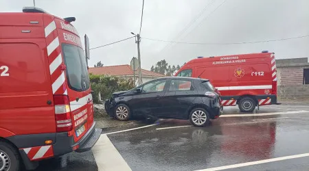 Criança e duas mulheres feridas após despiste em Albergaria-a-Velha
