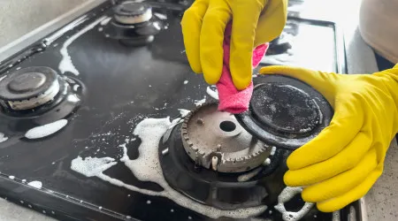 É nestas áreas que a sujidade mais se acumula na sua cozinha