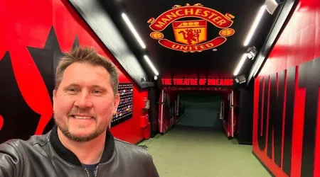 Antigo jogador do Man United volta a Old Trafford e está irreconhecível 