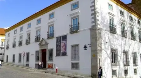 Museu nacional em Évora expõe "A Revolução das Marionetas" até junho