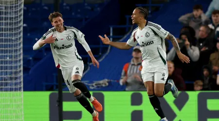 Portugueses do Legia vencem em Londres, mas Chelsea garante 'meias'