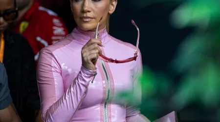 Jennifer Lopez comenta lesão em ensaio para os American Music Awards