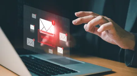 Recebeu este e-mail em nome do Fisco? "Não carregue" (e AT deixa dica)