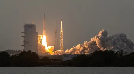 Amazon lançou primeiros satélites para rivalizar com a Starlink de Musk