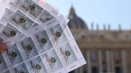 Vaticano emite selos de 'Sede Vacante' enquanto aguarda por novo Papa