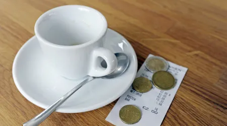 Dia não começa sem café? Encareceu 41 cêntimos numa semana (sim, leu bem)