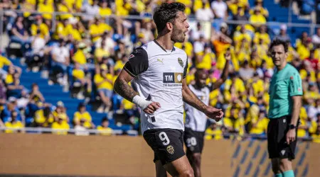 André Almeida leva a melhor sobre Fábio Silva e Las Palmas fica a sofrer