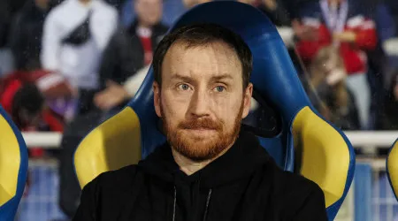 Oficial: Ian Cathro renova contrato com Estoril e não esquece Diogo Jota