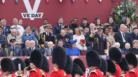 Desfile militar em Londres nos 80 anos do fim da Segunda Guerra Mundial