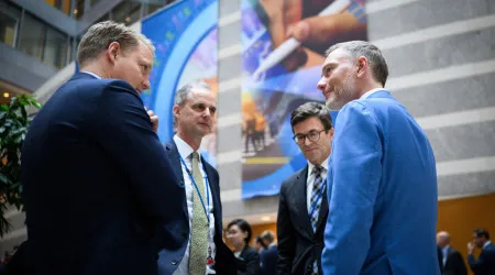 Líderes políticos dizem que Europa deve investir em tecnologia militar 