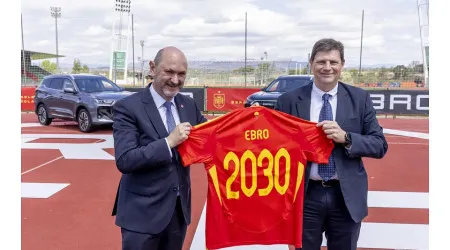 Seleção de Espanha tem nova frota de carros de marca... renascida