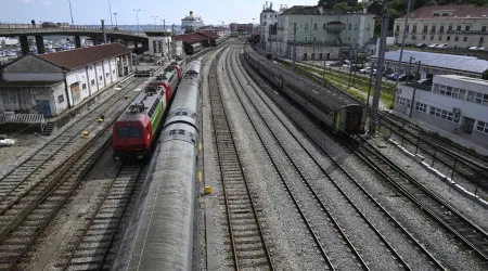 Greve cancela circulação de 55% dos comboios programados até às 22h00