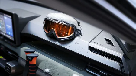 Há um novo Toyota RAV4 a caminho e estas são as primeiras imagens