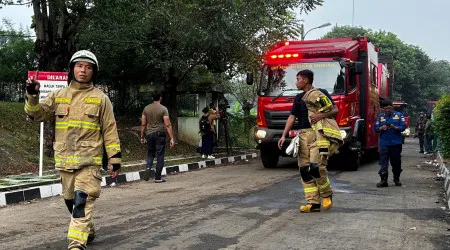 Explosão de munições obsoletas do exército indonésio causa 13 mortes