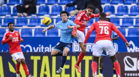 Aí vão quatro (seguidos). Ex-Benfica conquista mais um prémio na II Liga