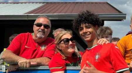 Dolores Aveiro continua na Croácia a apoiar Cristianinho 