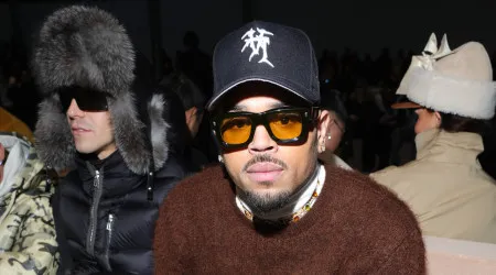 Agressão. Chris Brown continuará preso após ver negado pedido de fiança