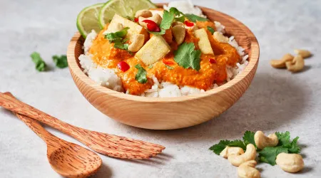Veja como se faz um caril com apenas seis ingredientes