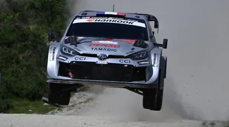 Rali de Portugal: Ogier dorme na liderança e está perto do sétimo triunfo